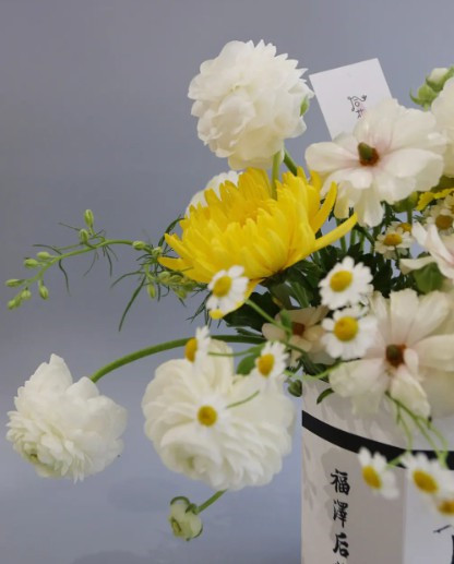回民殯儀館在處理殯葬問題時(shí)如何平衡傳統(tǒng)文化與現(xiàn)代需求？