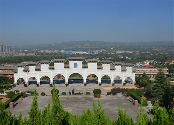 西安霸陵墓園新區(qū)地點(diǎn)，霸陵墓園地址