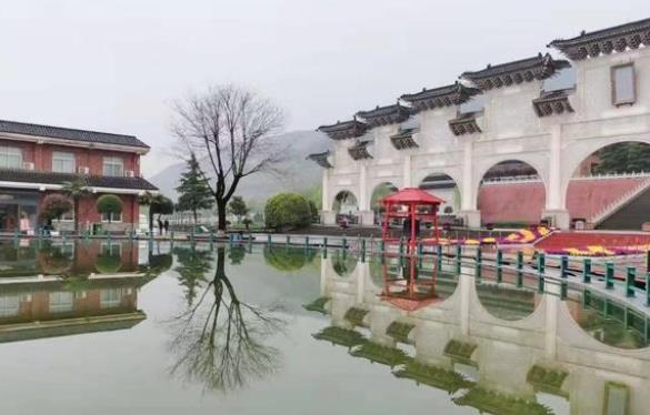 西安霸陵墓園新區(qū)寶地，環(huán)境優(yōu)美！